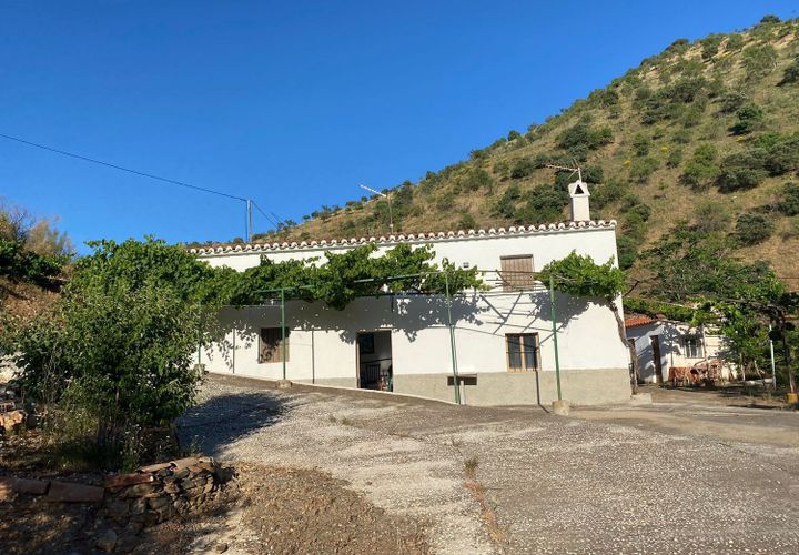 Country house for sale in Almogia, Malaga province €95,900 Ref