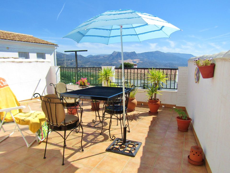 Properties for sale in Colmenar, Malaga province Kyero