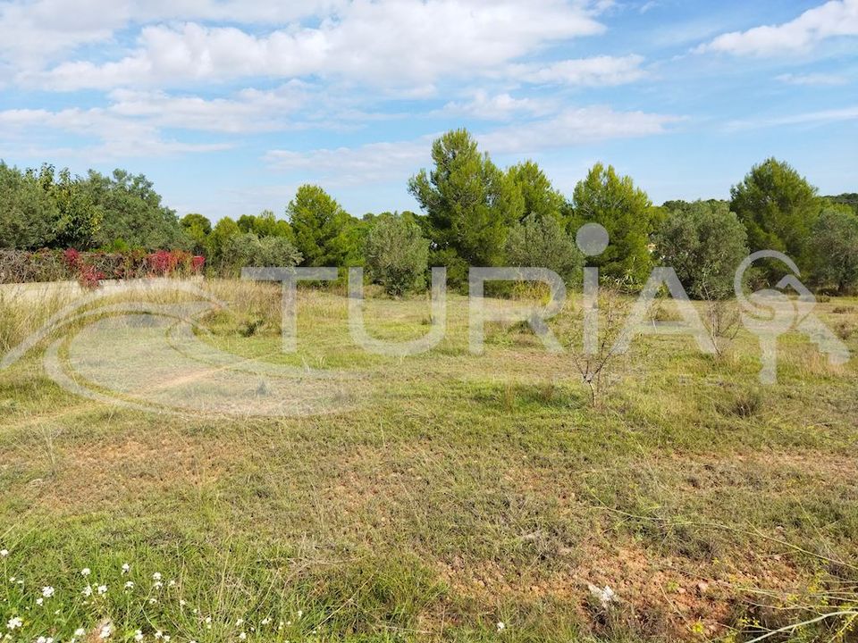 Villa for sale in Vilamarxant, Valencia province € 50,000 Ref