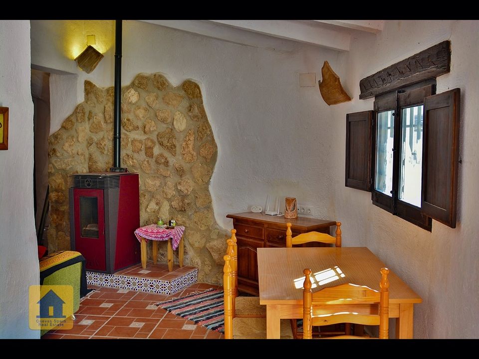 Cave house for sale in Galera, Granada province € 65,000 Ref