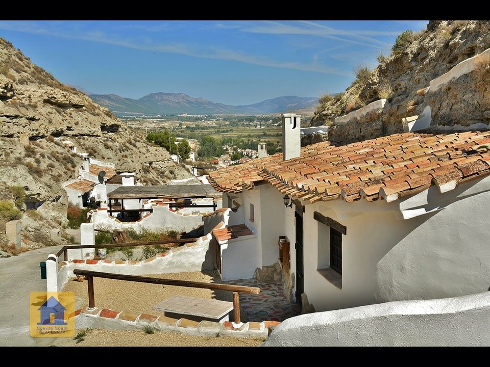 Cave house for sale in Galera, Granada province € 65,000 Ref