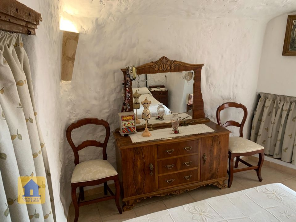 Cave house for sale in Huescar, Granada province € 65,000 Ref