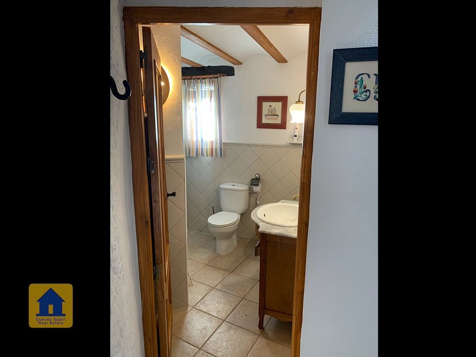 Cave house for sale in Huescar, Granada province € 65,000 Ref