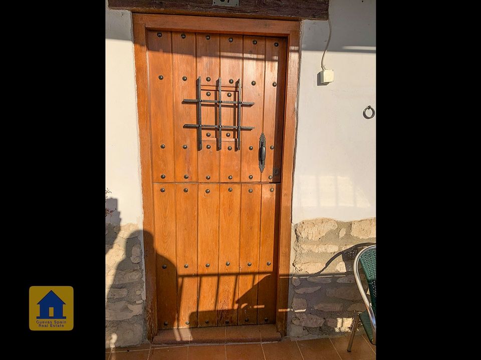 Cave house for sale in Huescar, Granada province € 65,000 Ref