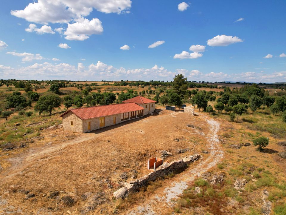 Country house for sale in IdanhaaNova, Castelo Branco District €