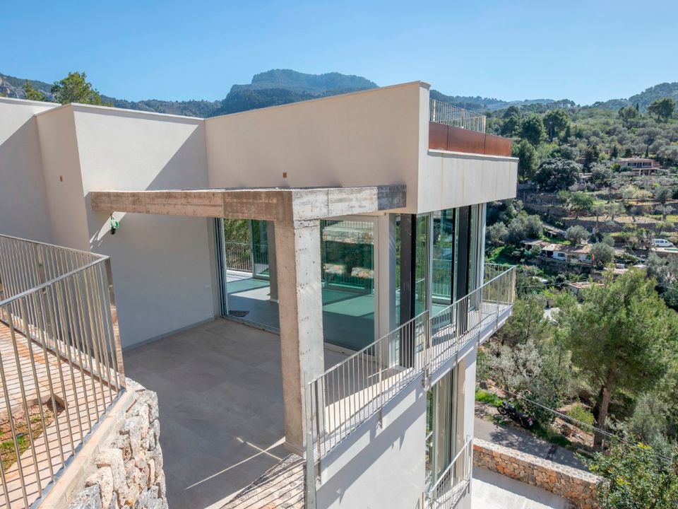 Properties for sale in Port De Soller, Majorca