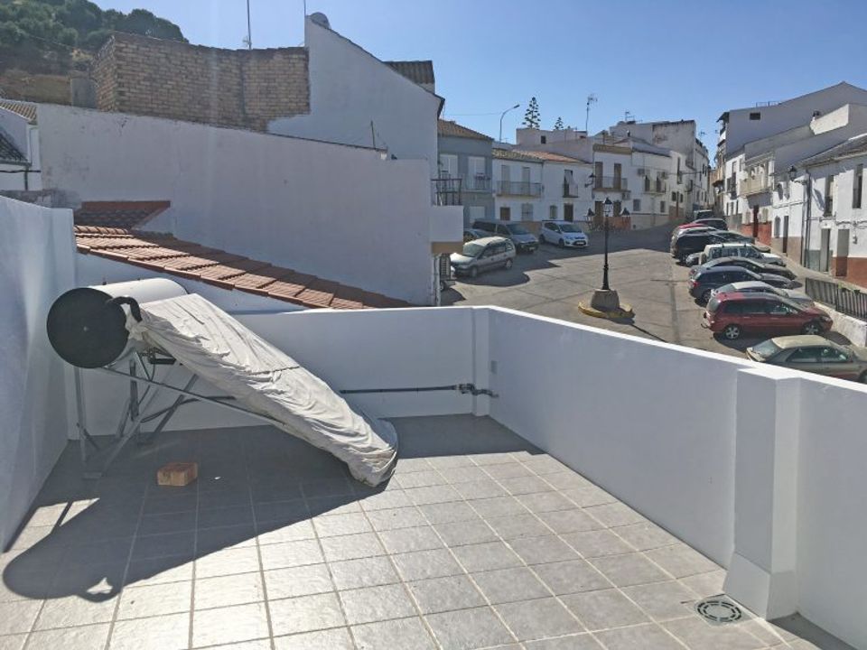 Town house for sale in Pruna, Seville province € 75,000 Ref 13040056