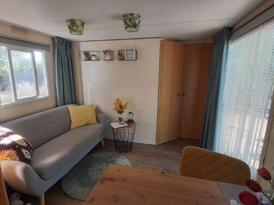 Wooden/mobile home for sale in Tivenys, Tarragona province € 69,000