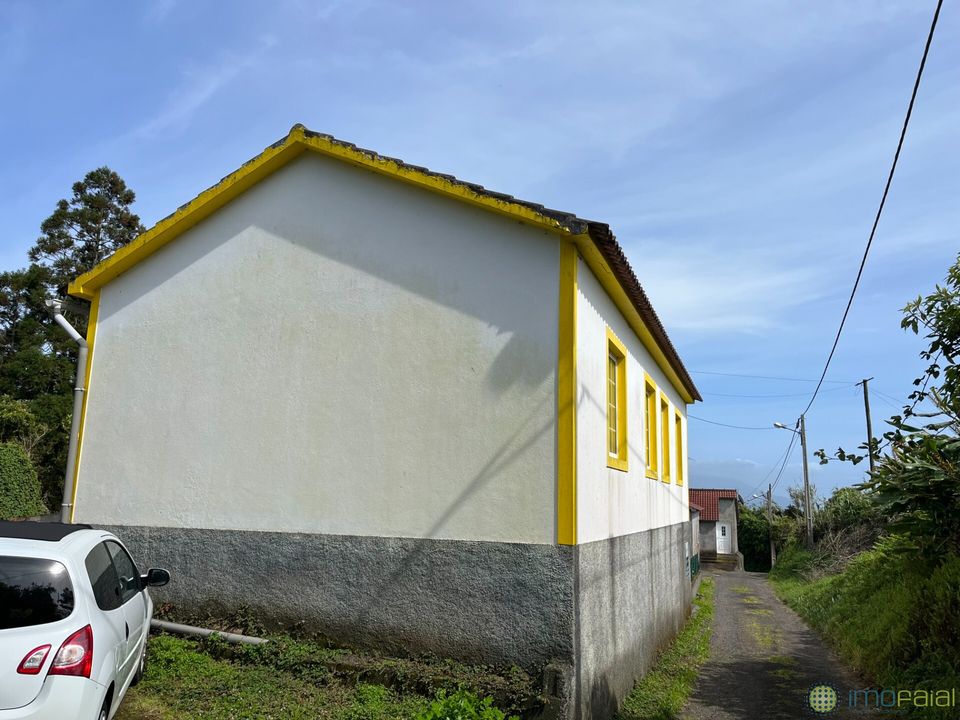 Properties for sale in Faial, Azores Kyero