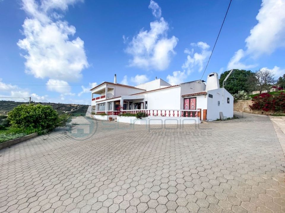 Properties for sale in Budens, Faro District Kyero