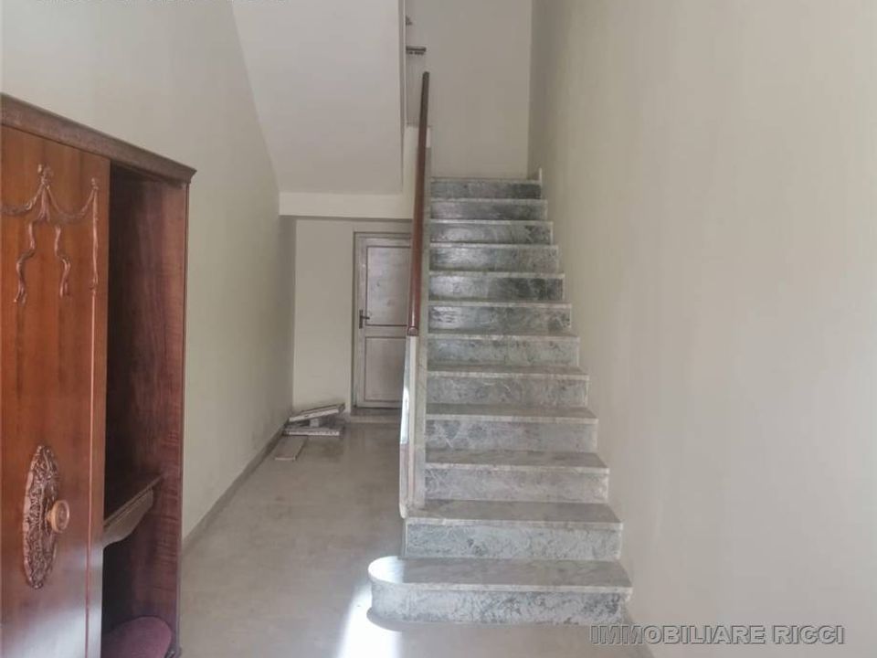 2 bedroom Apartments for sale in Pontecorvo, Frosinone Kyero