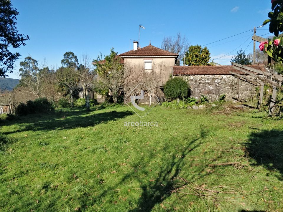 Country house for sale in Paredes de Coura, Viana do Castelo District