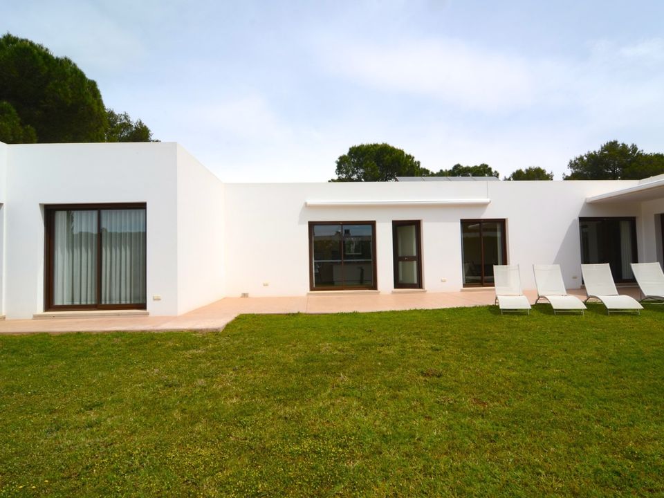 Properties for sale in L'Escala, Girona province Kyero