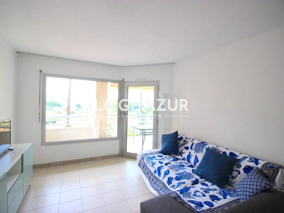 Apartment to rent in JuanlesPins, AlpesMaritimes from € 700 per