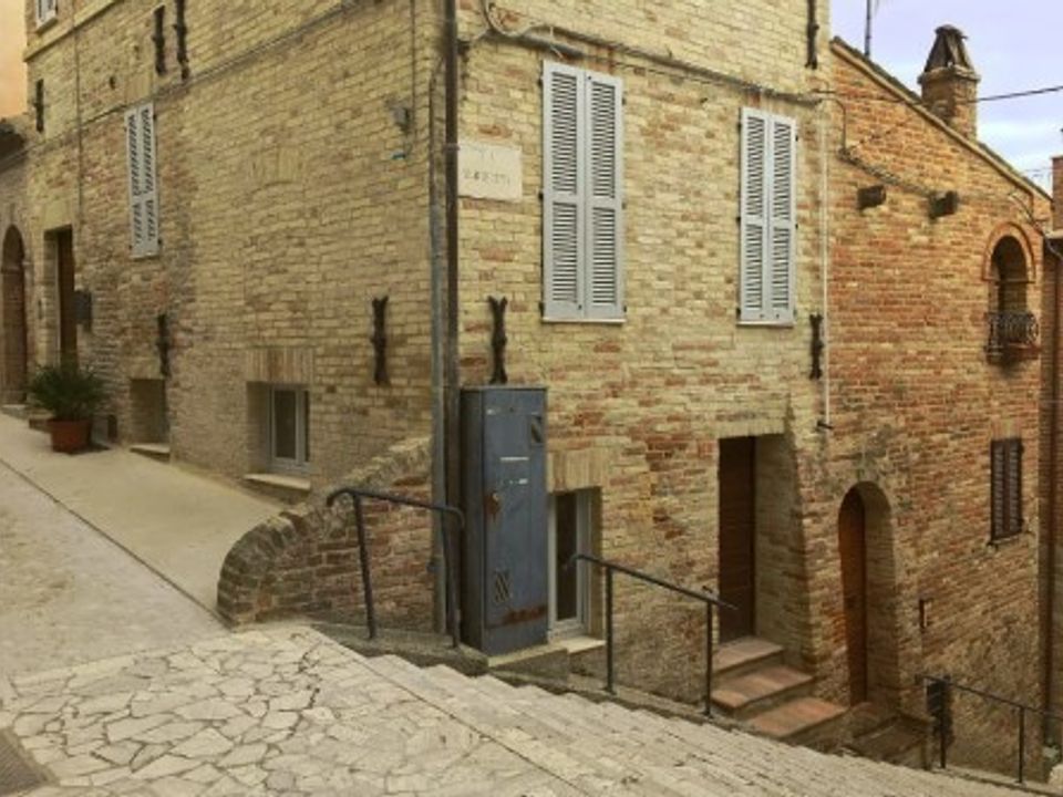 Villa for sale in Ripatransone, Ascoli Piceno € 90,000 Ref