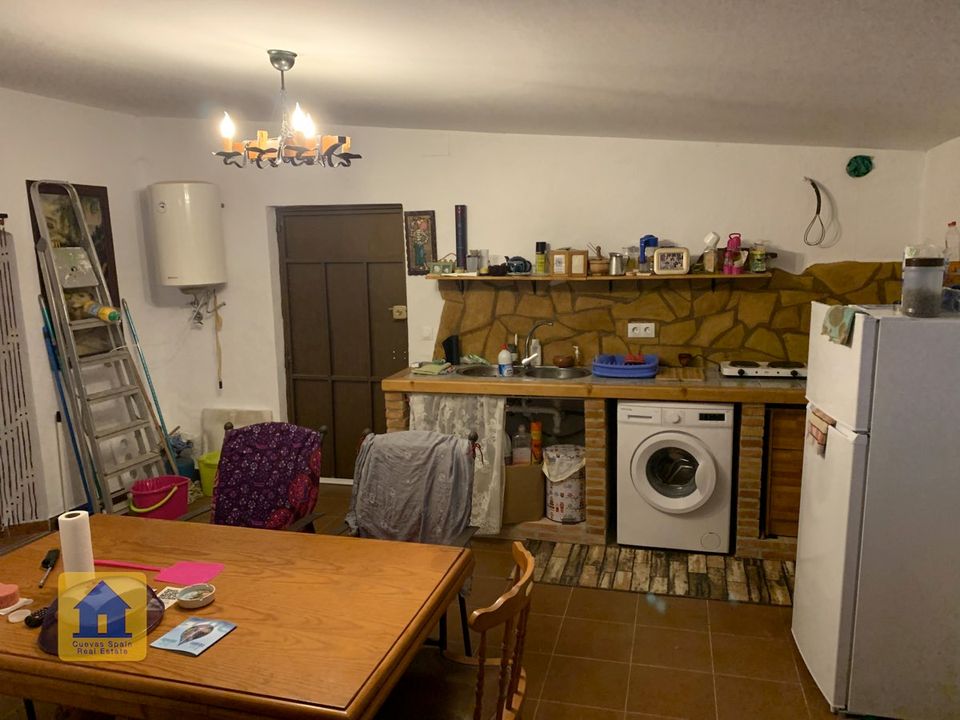 Cave house for sale in Huescar, Granada province € 75,000 Ref