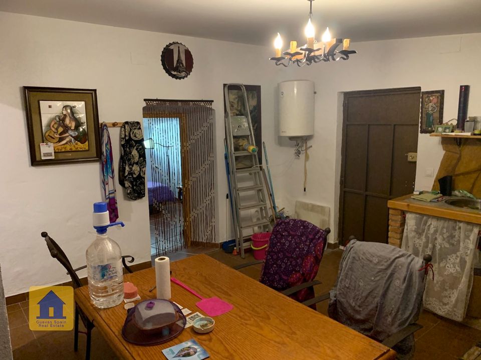Cave house for sale in Huescar, Granada province € 75,000 Ref