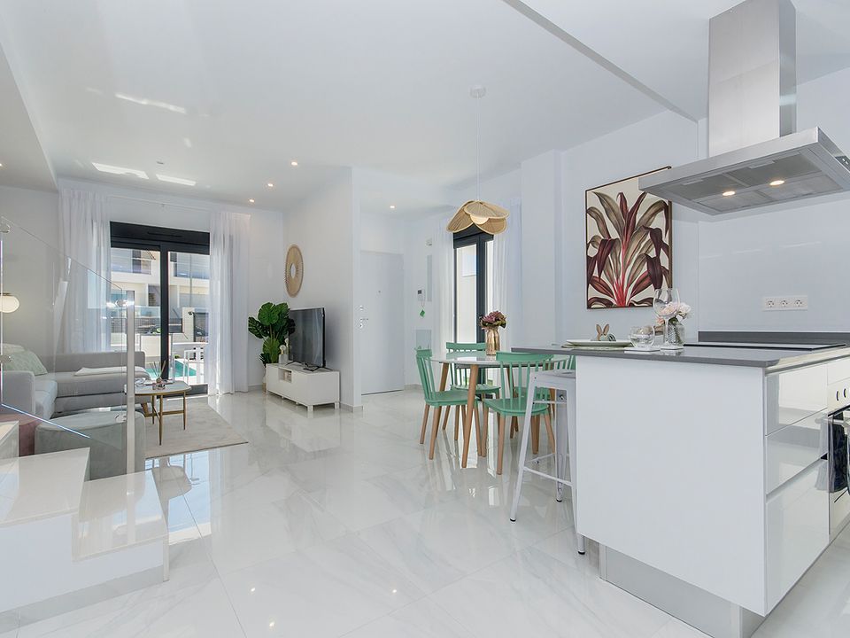 Properties for sale in Entre Naranjos, Alicante province Kyero