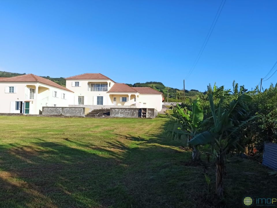 Properties for sale in Faial, Azores Kyero