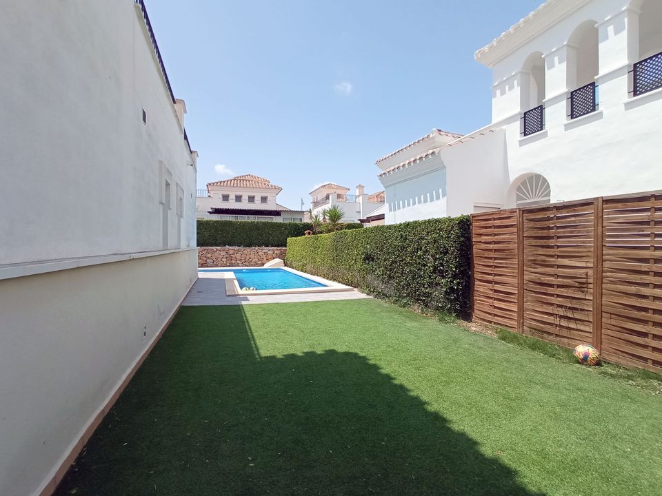 Properties for sale in La Torre Golf Resort, Murcia province