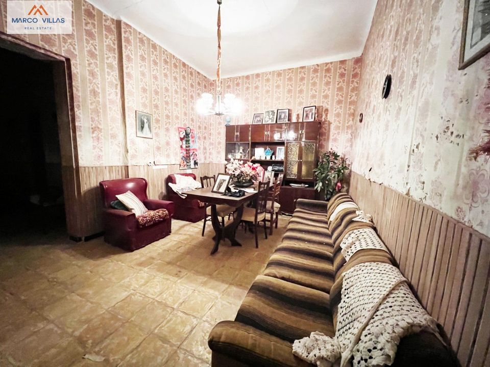 Country house for sale in La Marina, Alicante province € 298,000