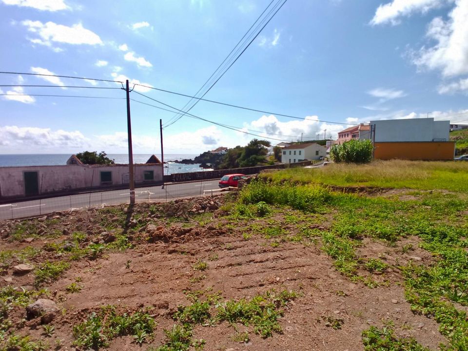 Country house for sale in Horta, Faial € 150,000 Ref 15607446