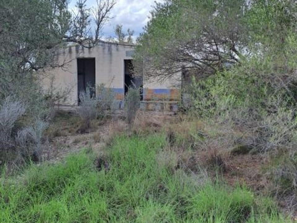 Country house for sale in L'Ampolla, Tarragona province € 35,000