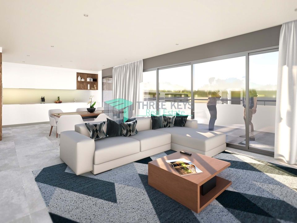 Apartment for sale in Portimao, Faro District € 385,000 Ref