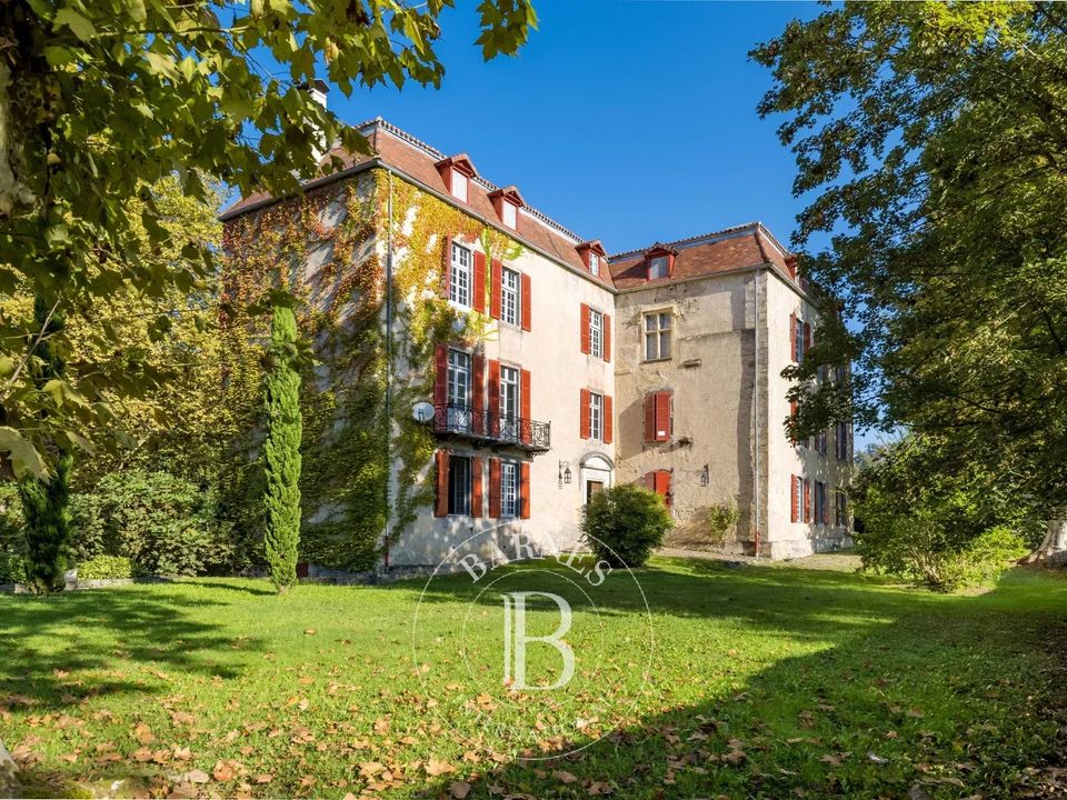 загородный дом в Saint-Palais, Pyrenees-Atlantiques - фотография 1