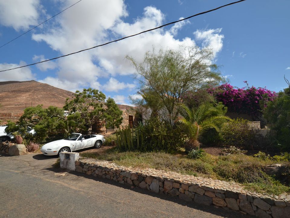 Country house for sale in Betancuria, Fuerteventura € 240,000 Ref
