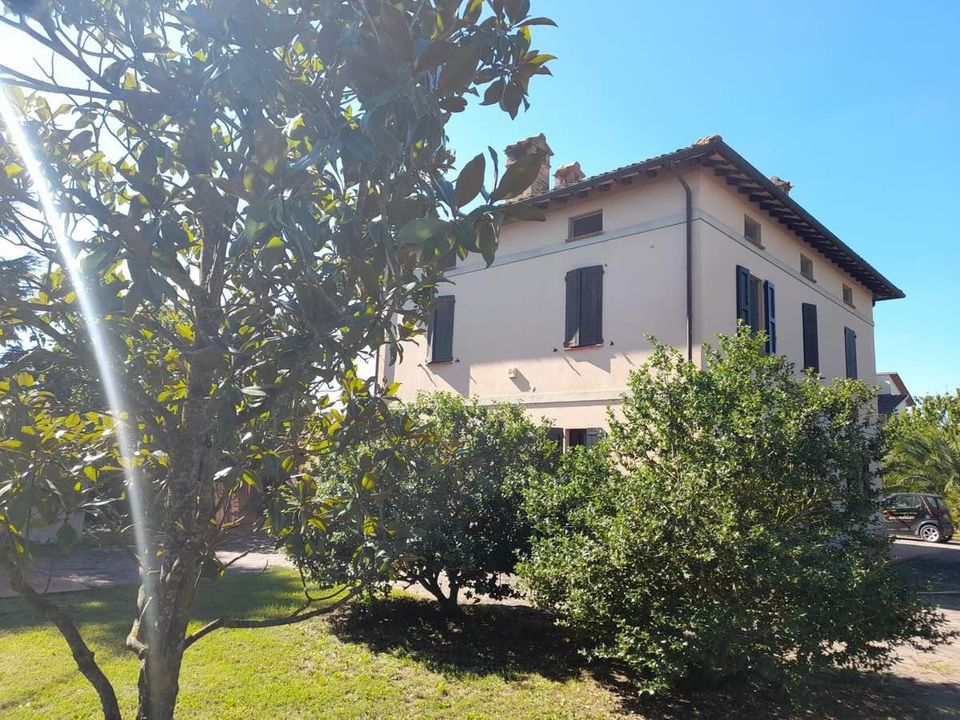 Villa for sale in Castiglione del Lago, Perugia € 320,000 Ref