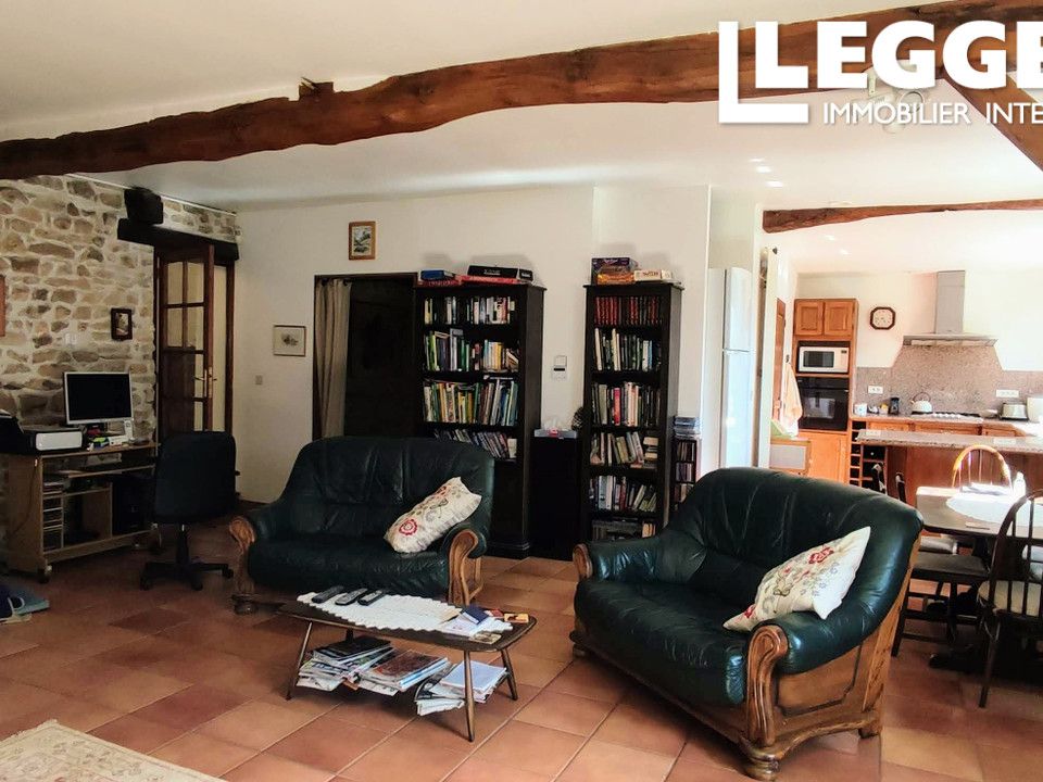 Properties for sale in SaintLaurentdeCeris, Charente Kyero