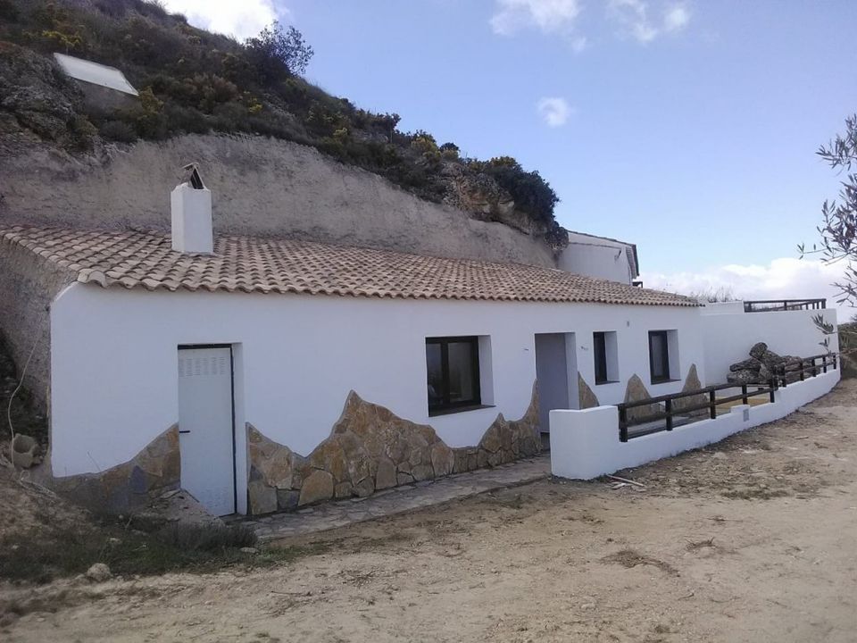 Cave house for sale in Fuente Vera, Granada province € 99,950 Ref