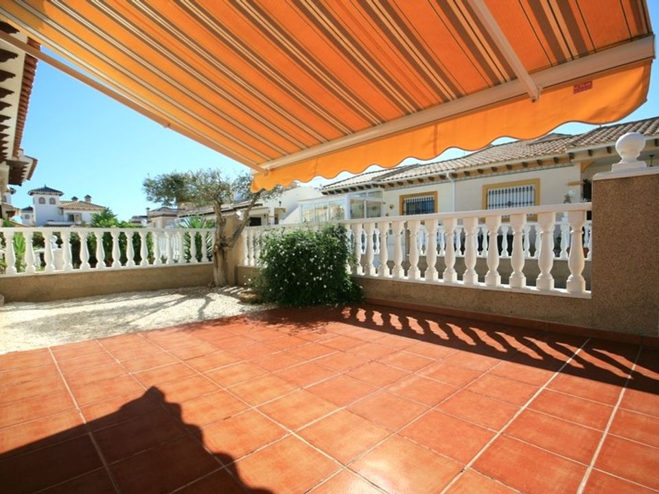 Villa for sale in Cabo Roig, Alicante province € 149,950 Ref