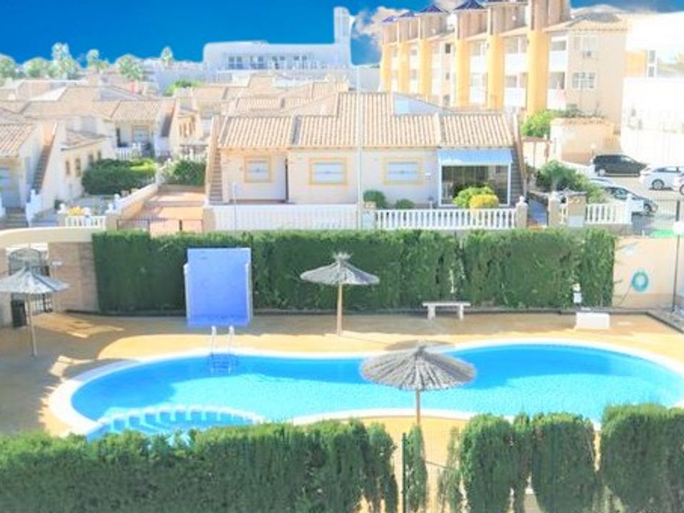 Villa for sale in Cabo Roig, Alicante province € 149,950 Ref