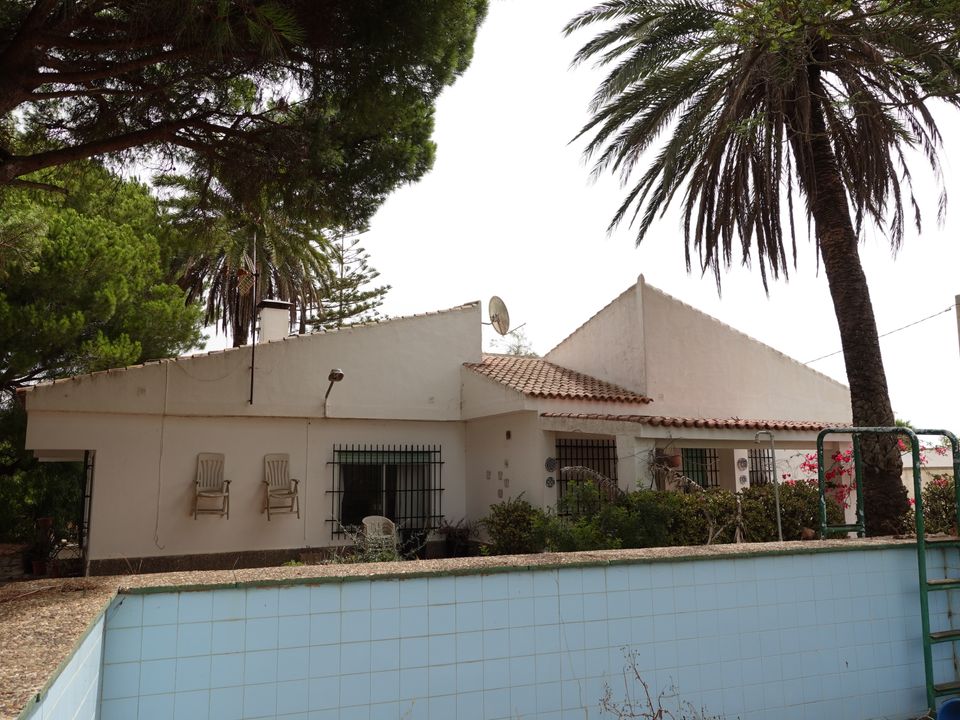 Country house for sale in Chiclana De La Frontera, Cadiz province €