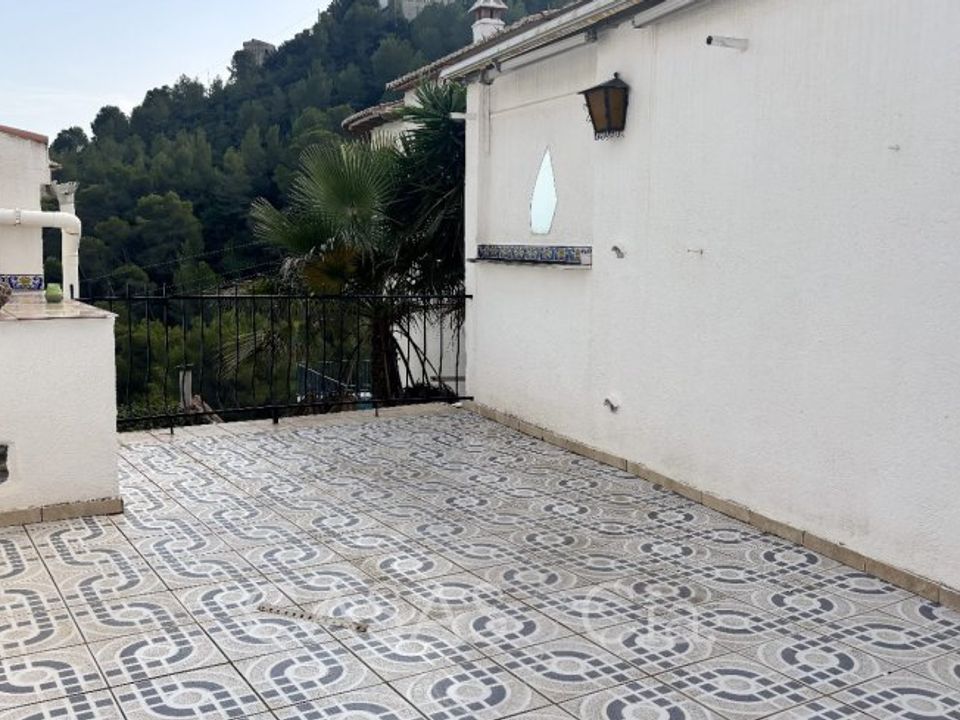 Villa for sale in La Font D'en Carros, Valencia province € 249,000