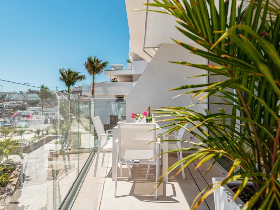 Properties for sale in Puerto Rico, Gran Canaria Kyero