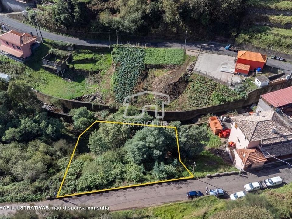 Plot of land for sale in Santa Cruz, Madeira € 45,000 Ref 16216694