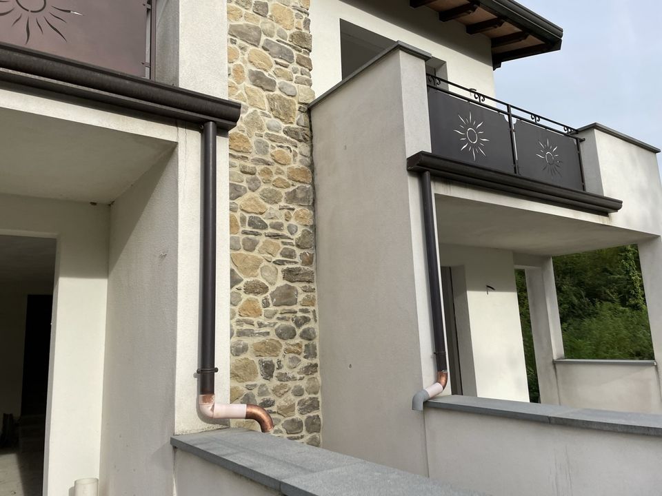 Villa for sale in Barga, Lucca province € 180,000 Ref 16309636