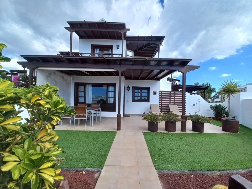 Apartment for sale in Playa Blanca (Yaiza), Lanzarote € 449,000 Ref