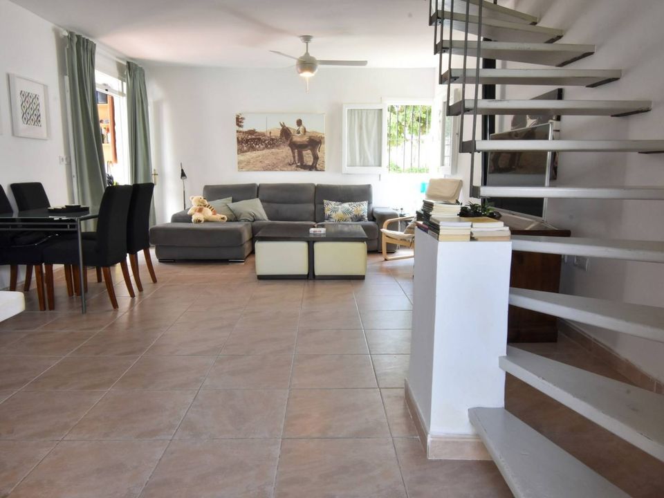 Town house for sale in Torrox Costa, Malaga province € 250,000 Ref