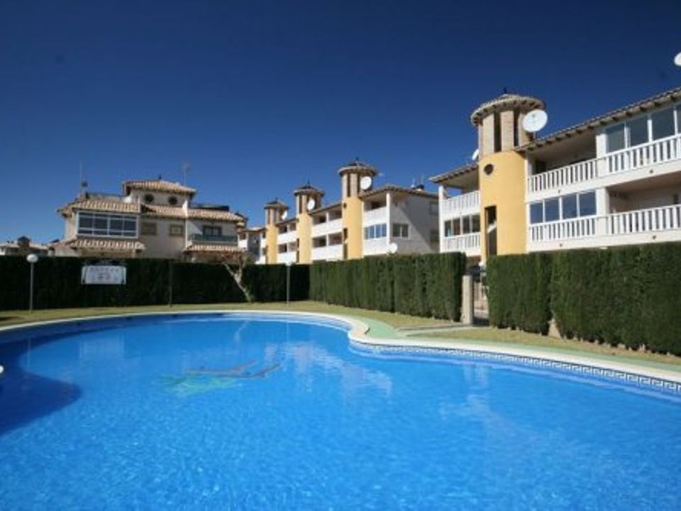 Apartment for sale in La Zenia, Alicante province € 129,950 Ref 16822327