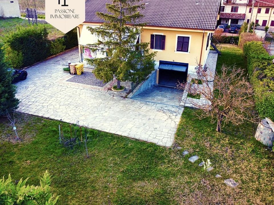 2 bedroom Villas for sale in Acqui Terme, Alessandria Kyero