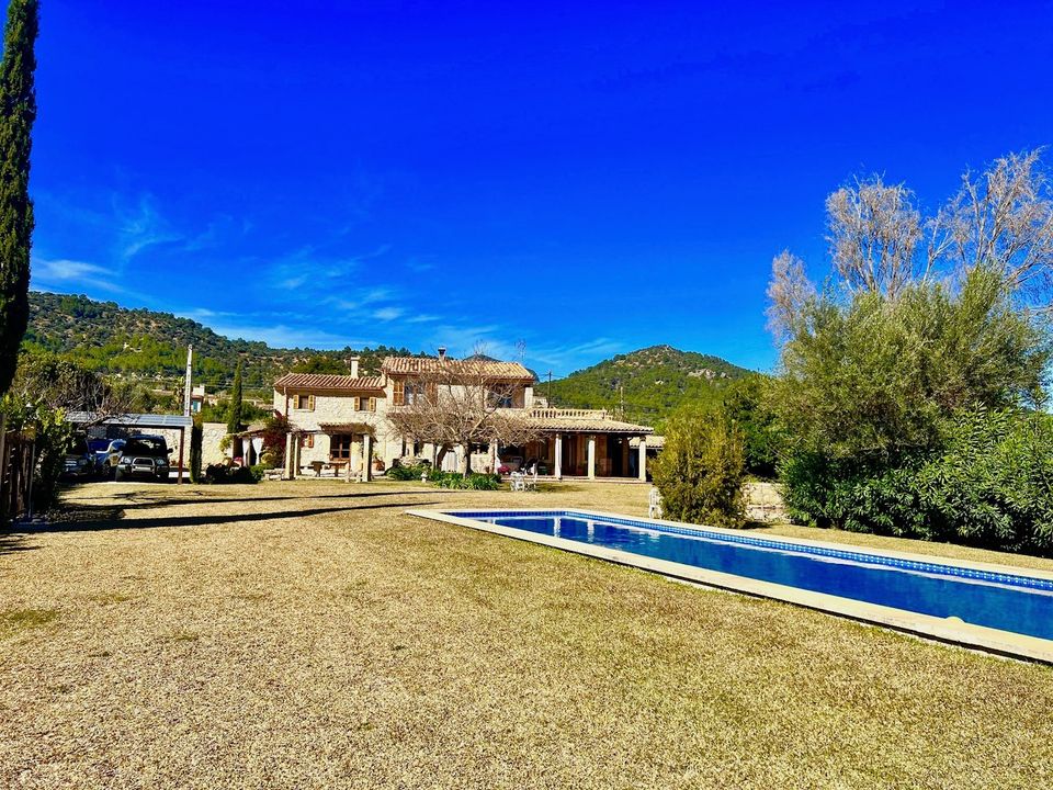 Country houses for sale in Spain