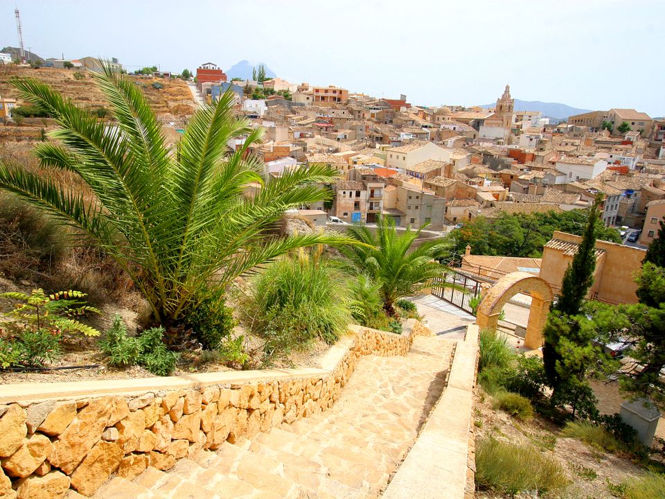 Properties for sale in Relleu, Alicante province Kyero