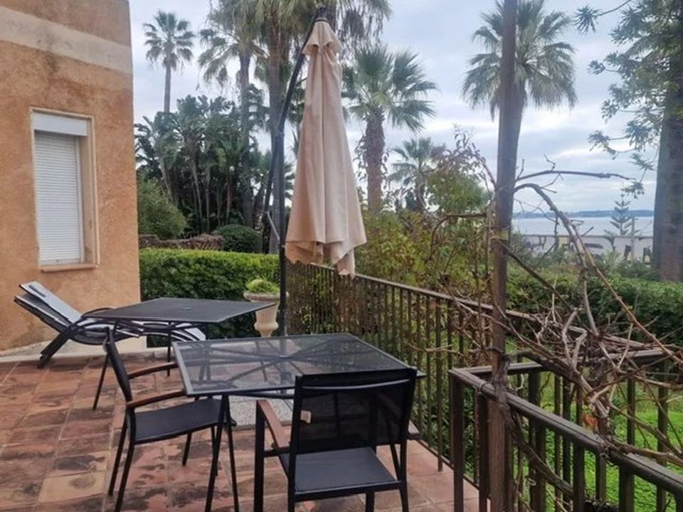 Properties for sale in GolfeJuan, AlpesMaritimes Kyero