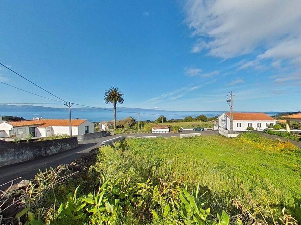 Properties for sale in Pico, Azores Kyero