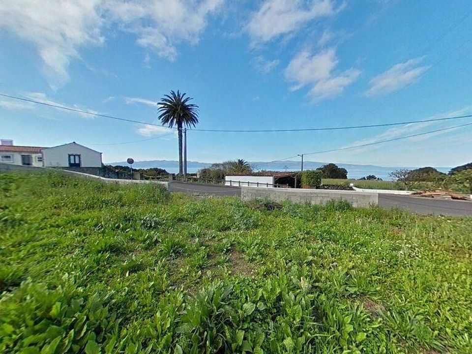 Properties for sale in Pico, Azores Kyero