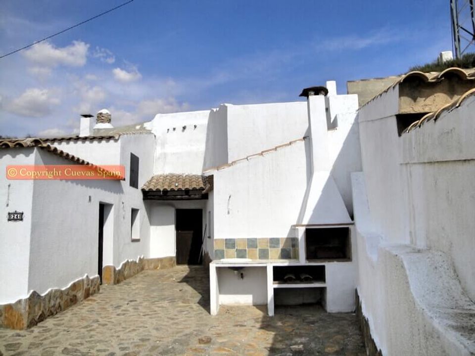 Properties for sale in Granada, Andalucia Kyero Page 3